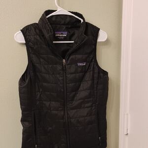 Patagonia Black Puffer Vest
